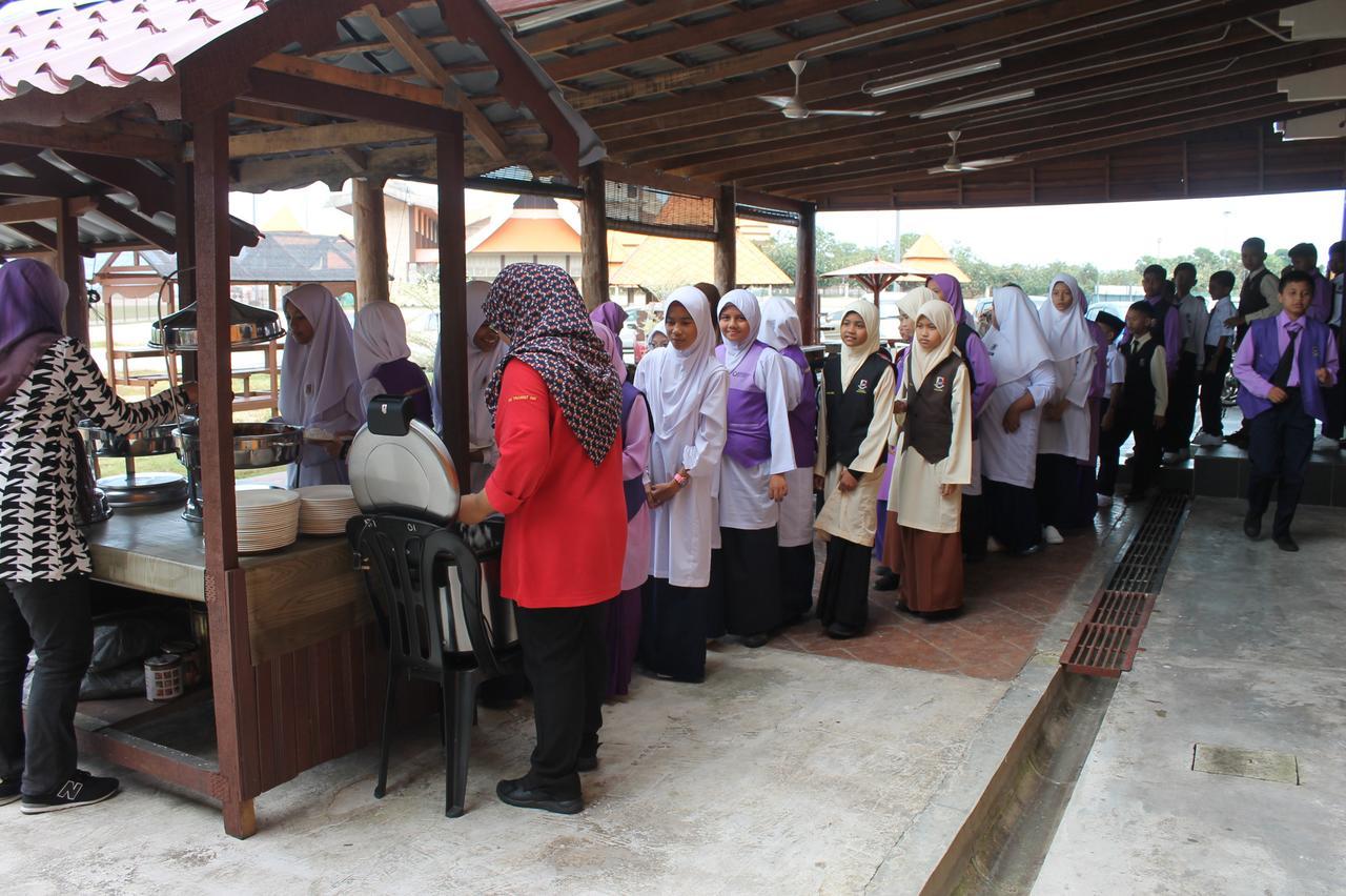 Am Transit Inn, Kuala Terengganu Dış mekan fotoğraf